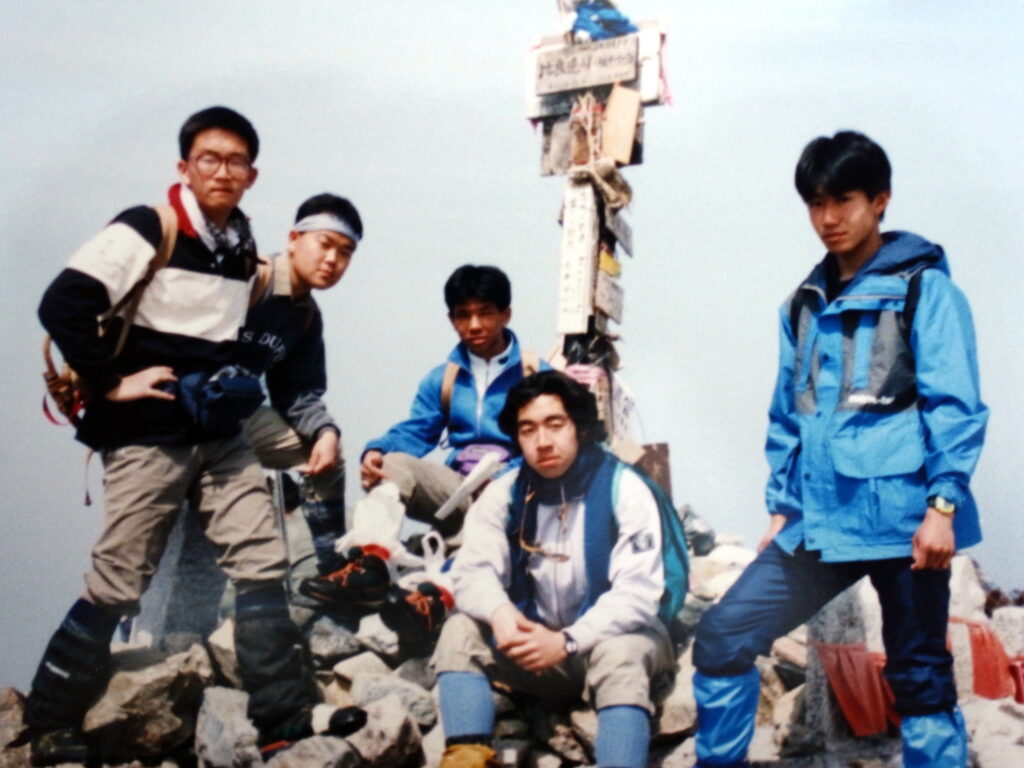 Photo_our_story_Yasuhiro_Hanatani_his_school_days